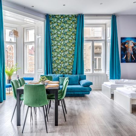 Apartamento Downtown Delight - Erzsebet Blvd - 13 Ppl Budapest Exterior foto