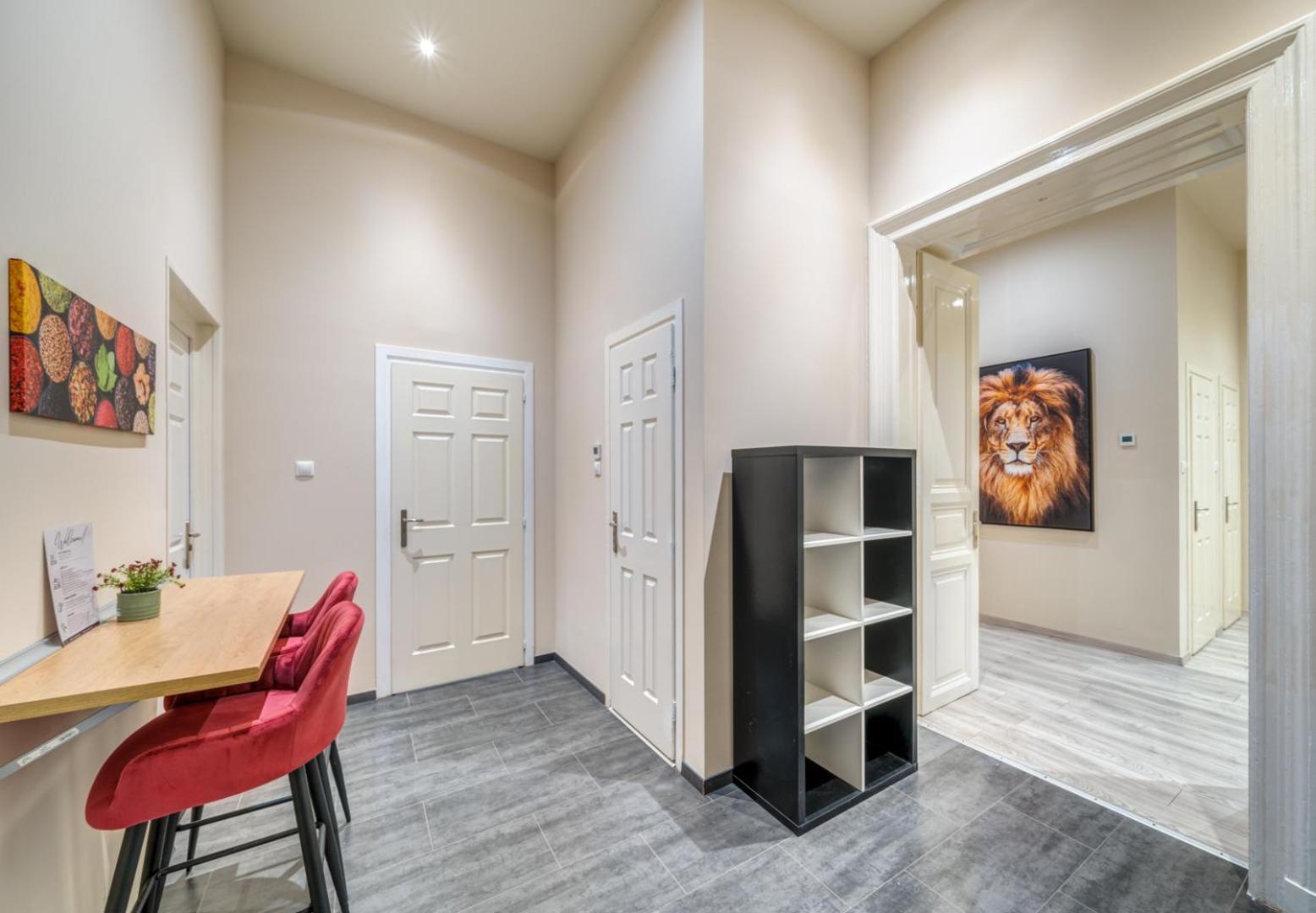 Apartamento Downtown Delight - Erzsebet Blvd - 13 Ppl Budapest Exterior foto