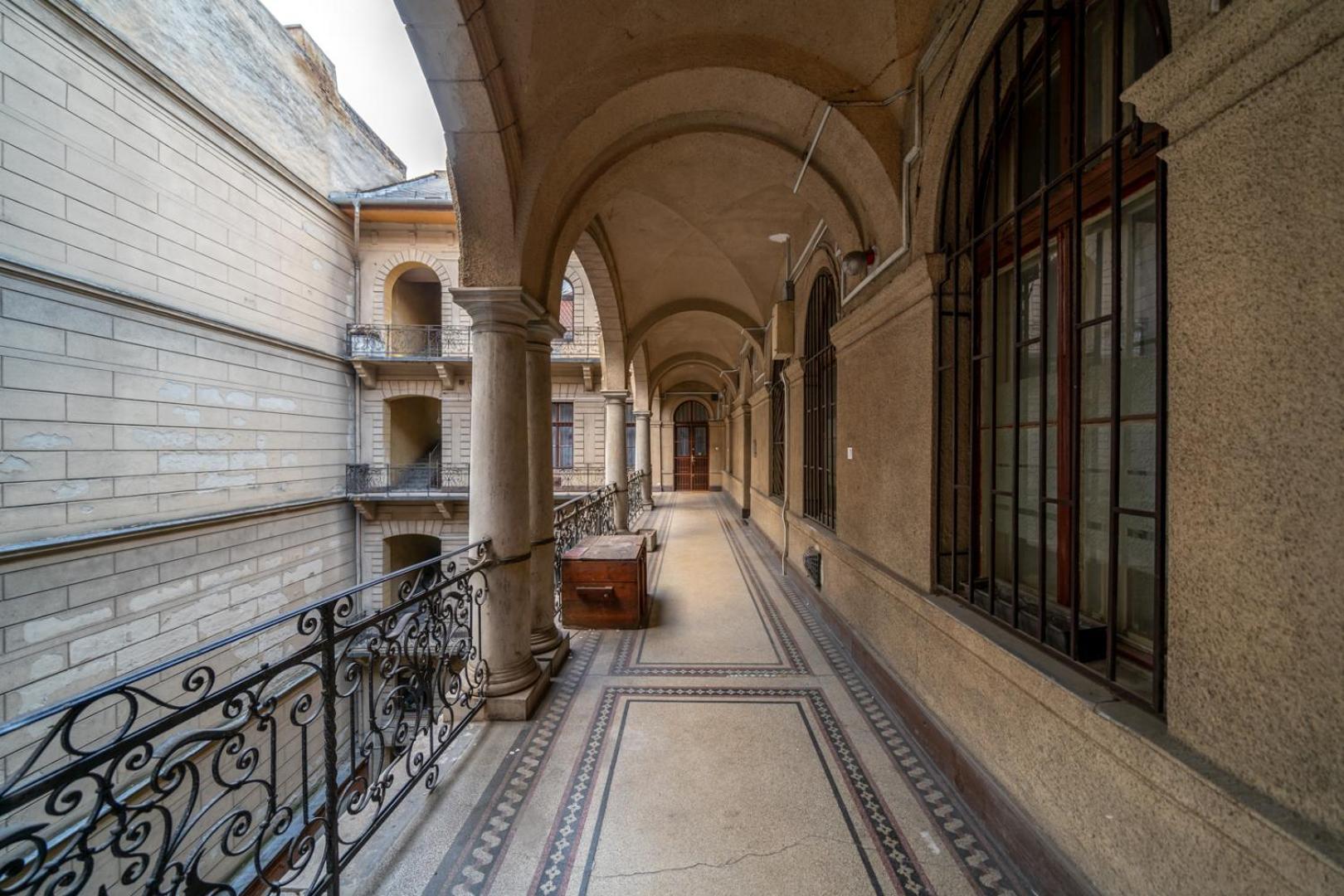 Apartamento Downtown Delight - Erzsebet Blvd - 13 Ppl Budapest Exterior foto